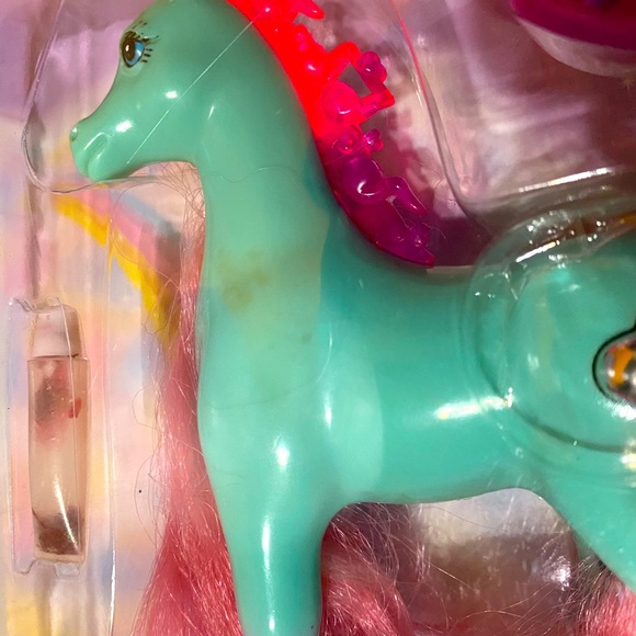 MAGIC TOUCH PONY VINTAGE 90s ANTONIA PONY MANE LIGHTS UP & BLINKS, PLAYS MUSIC - Picture 2 of 14
